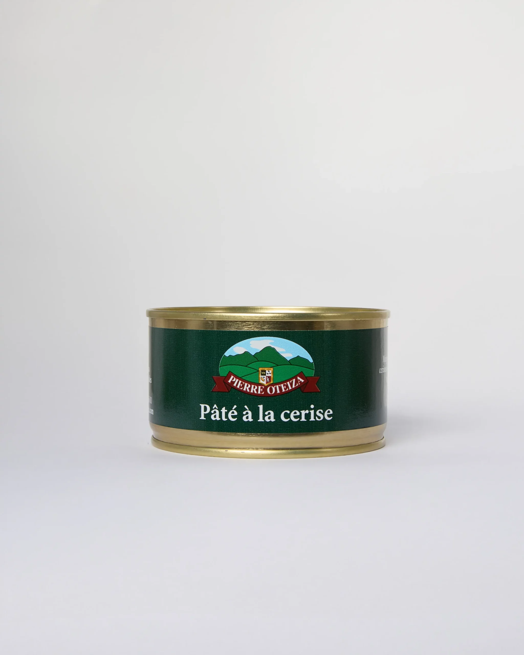 Pâté à la cerise noire signé Pierre Oteiza, alliance sucrée-salée typique du Pays Basque proposée par La Kantxa