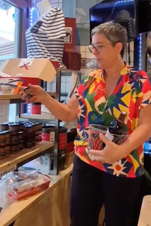 Produits d’épicerie basque proposés à la vente par le Bistro Kantxa